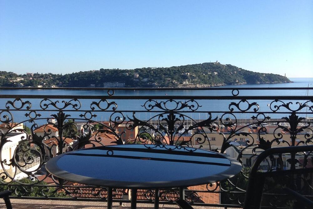 ホテル ラ フロール 写真