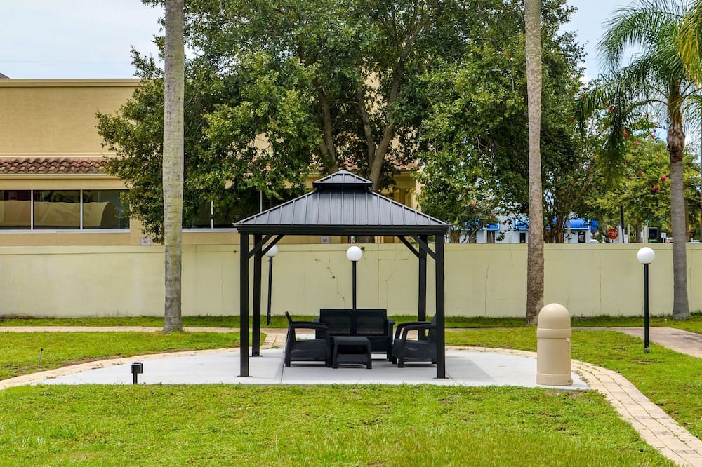 ロードウェイ イン サン シティ センター 写真