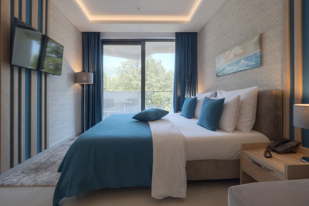 モンテネグロ ビーチ リゾート 写真