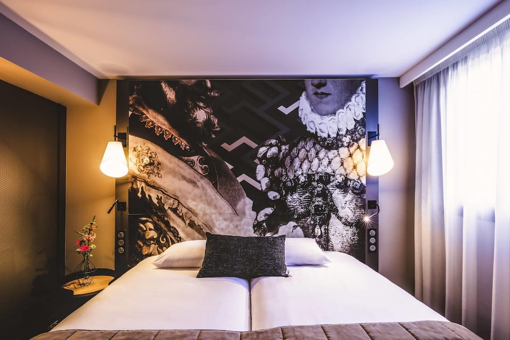 メルキュール ポー パレ スポール 写真