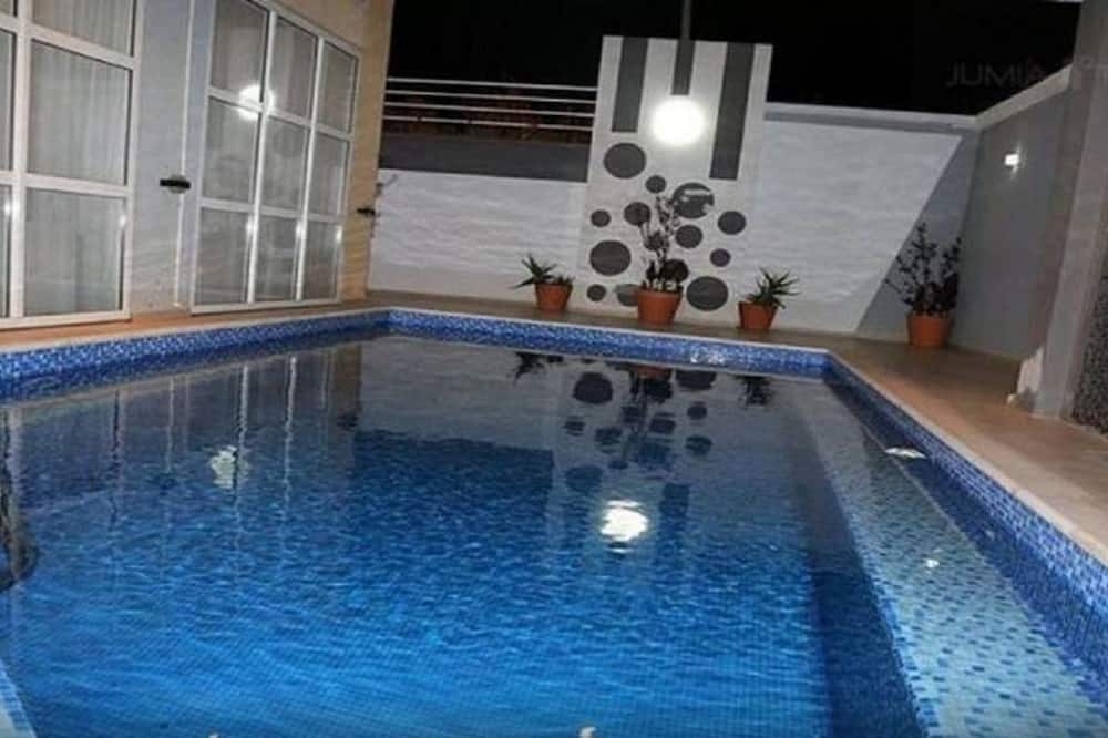 オテル レヴァンタイユ 写真