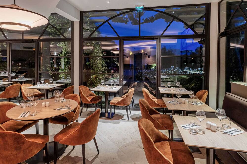 ベスト ウェスタン プラス ル ラヴァラン 写真