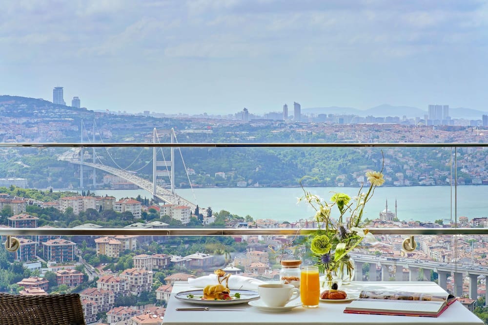 ラッフルズ イスタンブール ホテル 写真