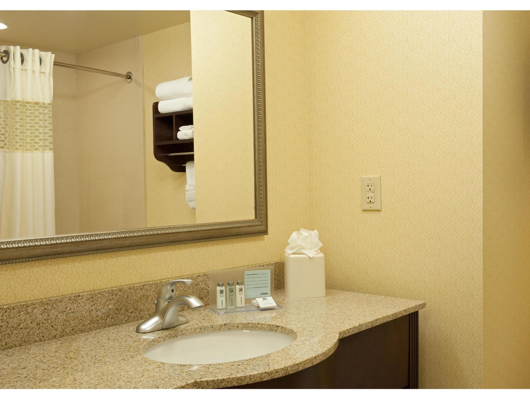 Hampton Inn & Suites Indianapolis-Airport 写真