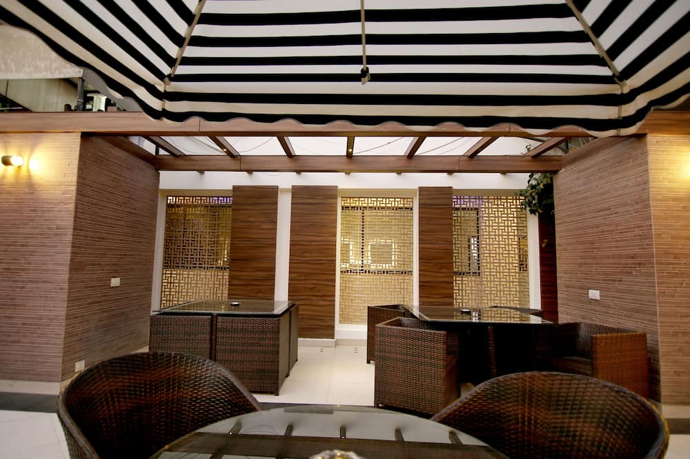 ザ プライム バラジ デラックス アット ニュー デリー レイルウェイ ステーション ホテル 写真