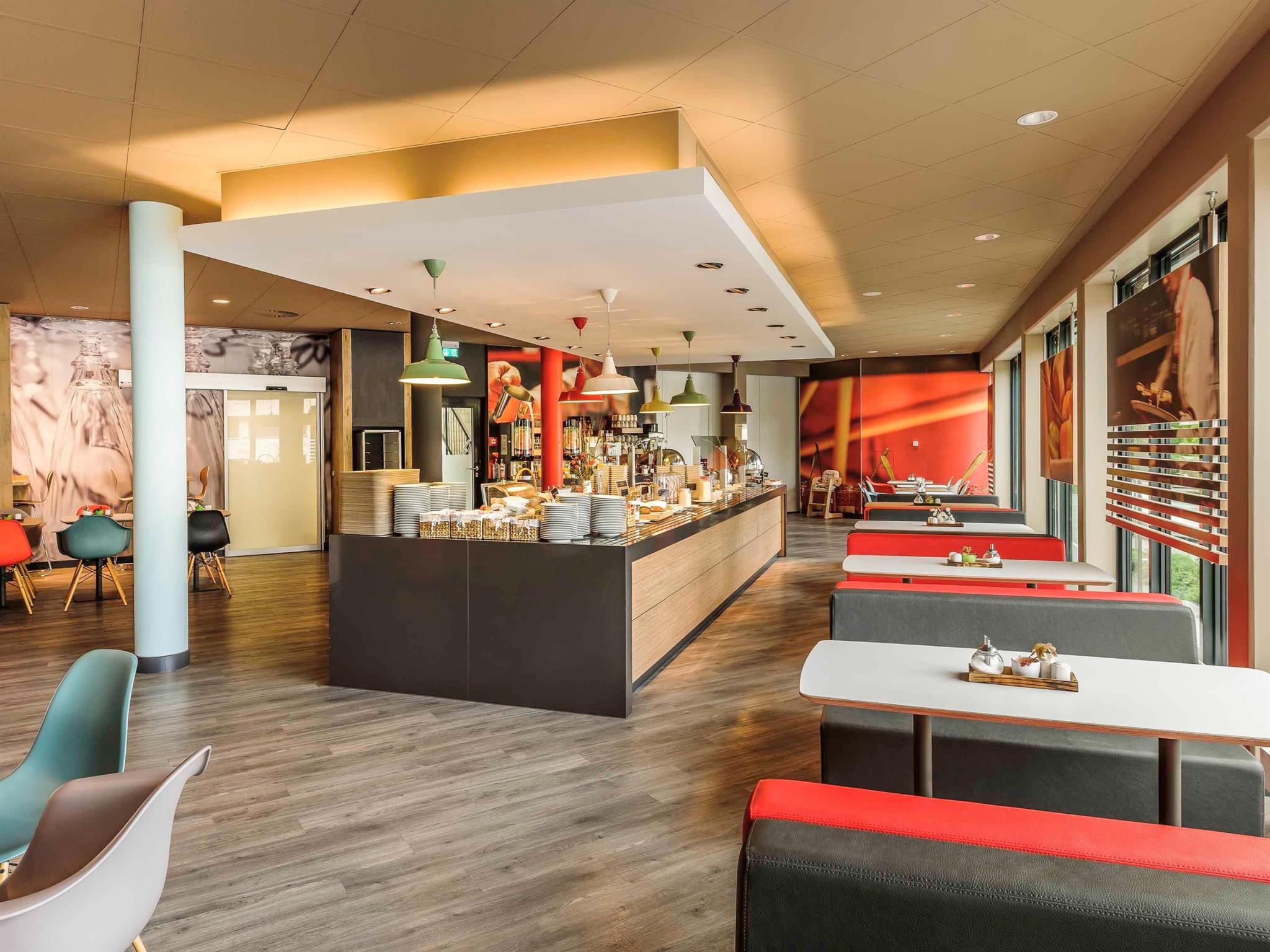 イビス コンスタンツ 写真