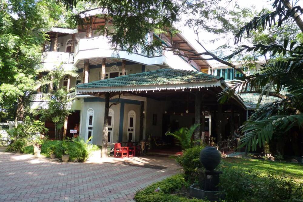 ホテル エデン ガーデン 写真