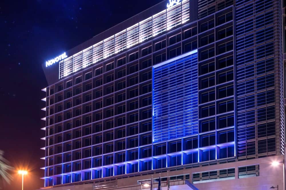 ノボテル アブダビ アル ブスタン ホテル 写真