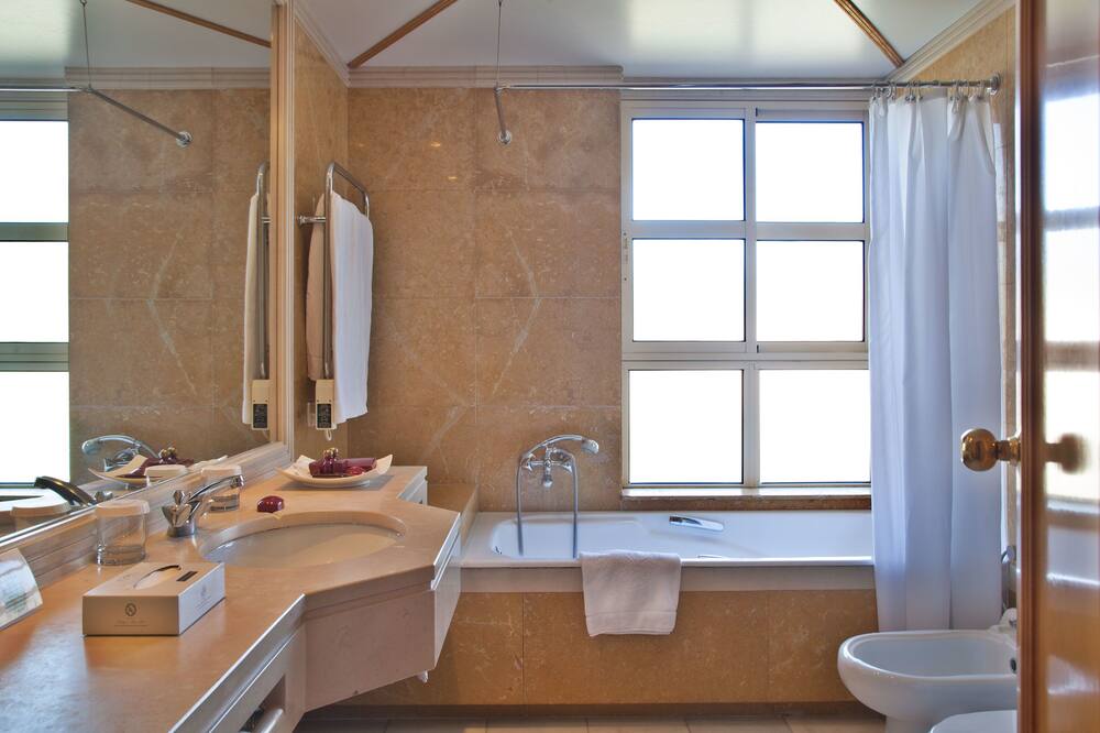 ホテル ドス テンプラリオス 写真