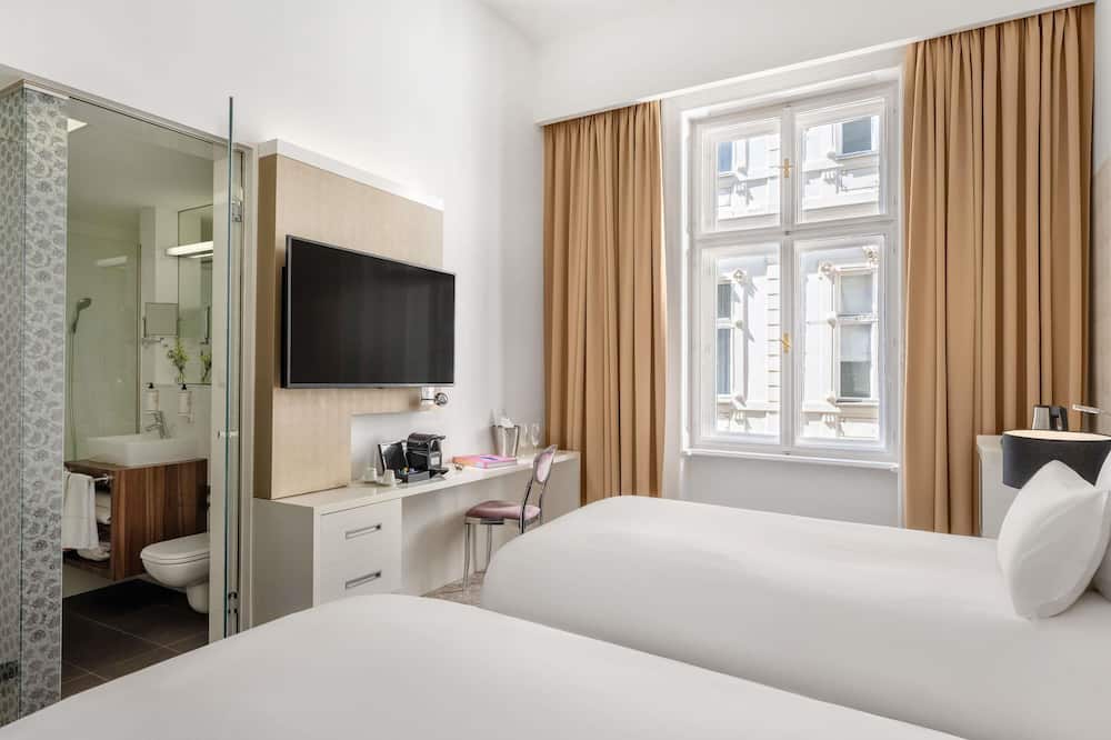 ネムゼティ ホテル ブダペスト エムギャラリー コレクション 写真