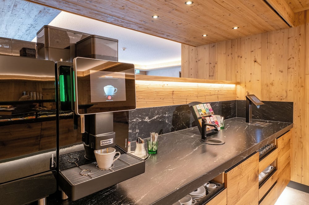 ホテル アルピナ 写真