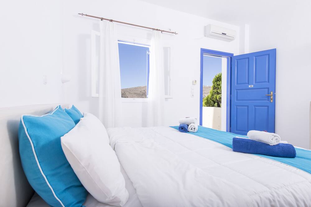 ベラ サントリーニ スタジオズ 写真