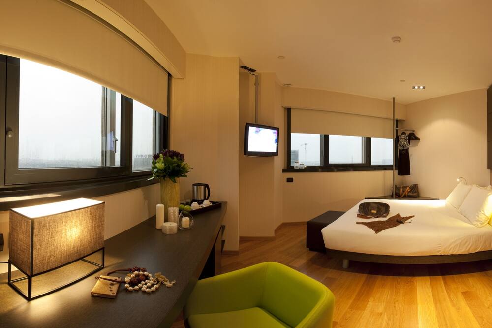 ザ ハブ ホテル 写真