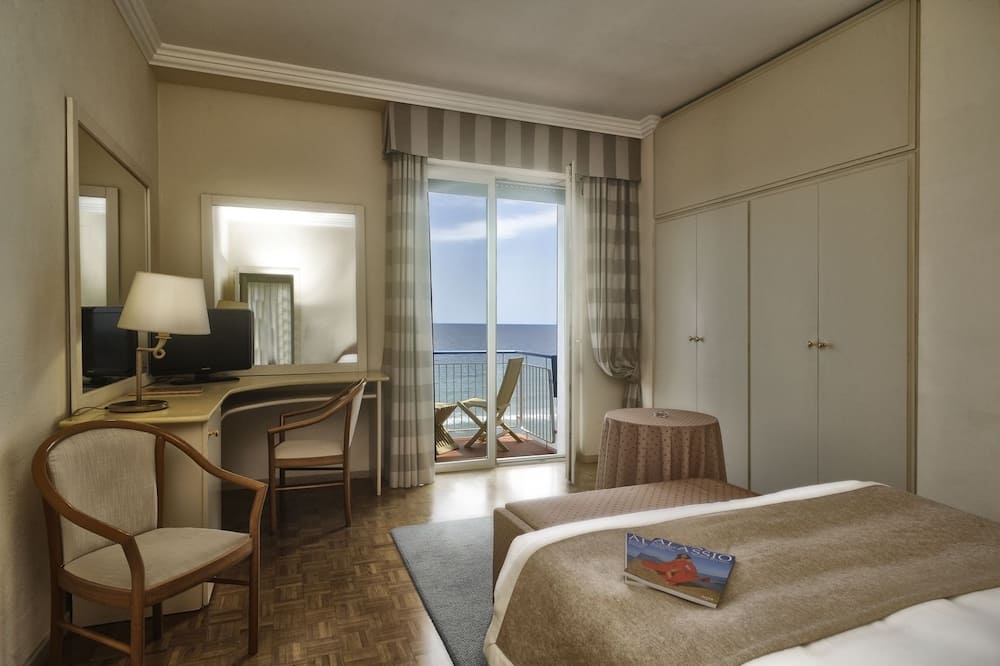 ダイアナ グランド ホテル NEW 写真