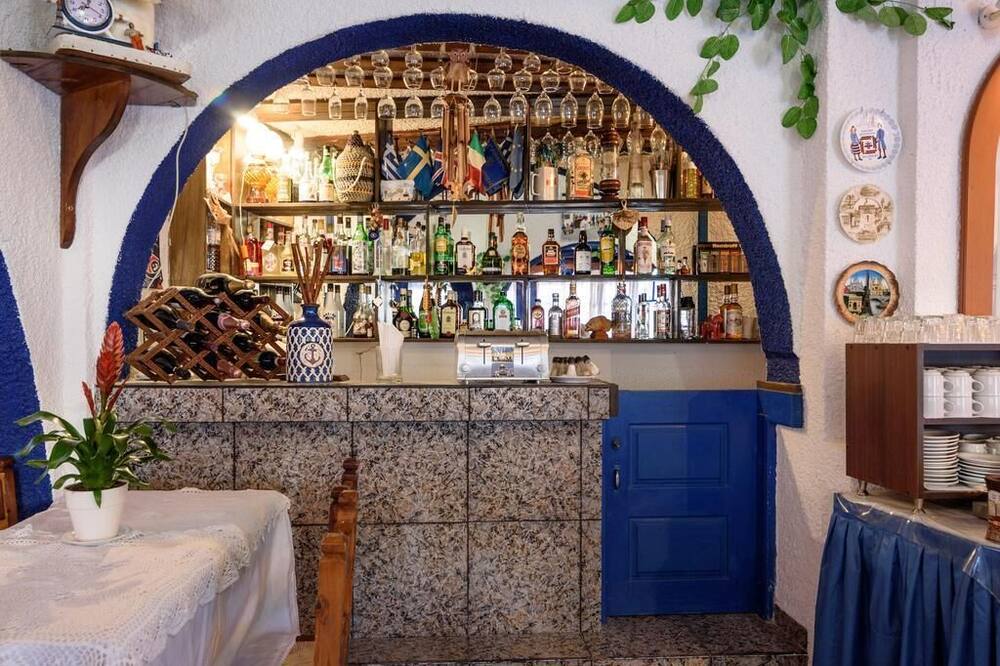 ホテル ポルト ペリッサ 写真