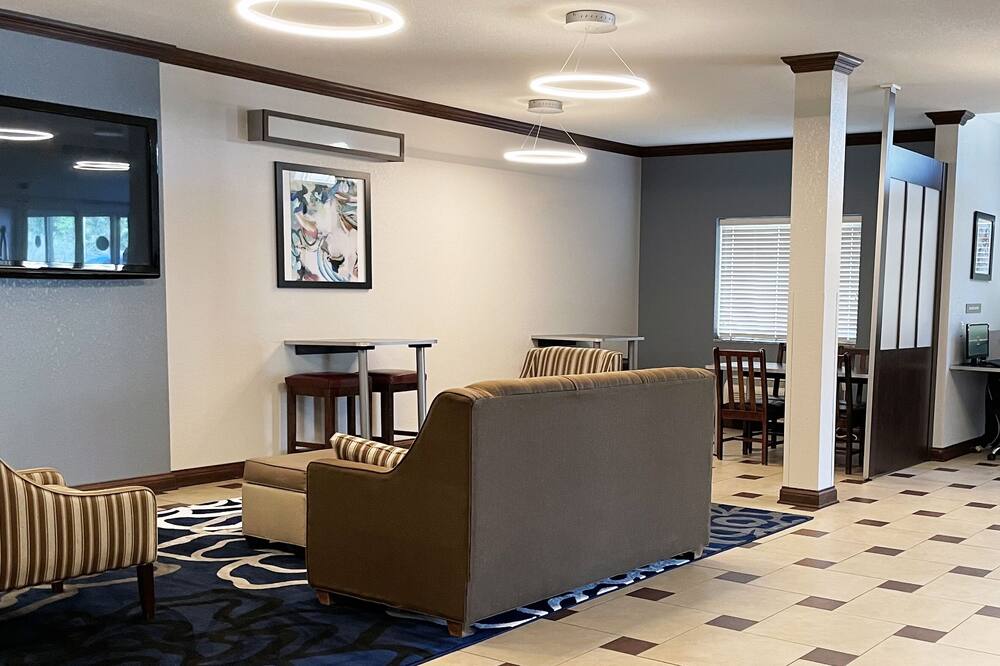 マイクロテル イン & スイーツ バイ ウィンダム ミシガン シティ 写真