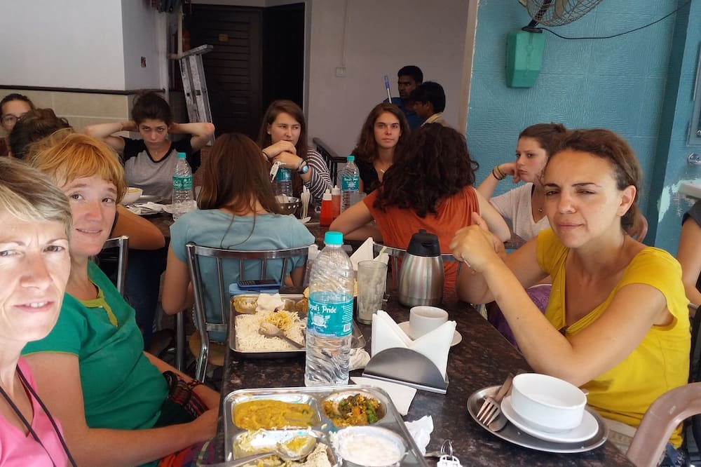 ホテル エーマックス イン 写真