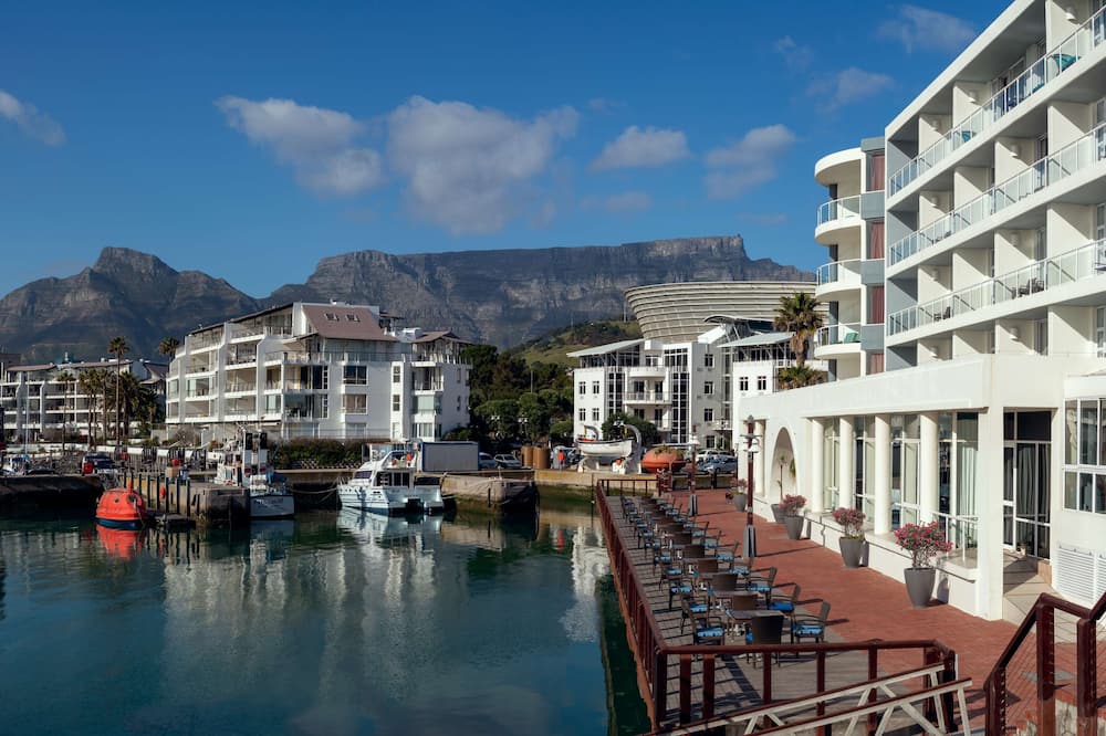 ラディソン コレクション ホテル ウォーターフロント ケープタウン 写真