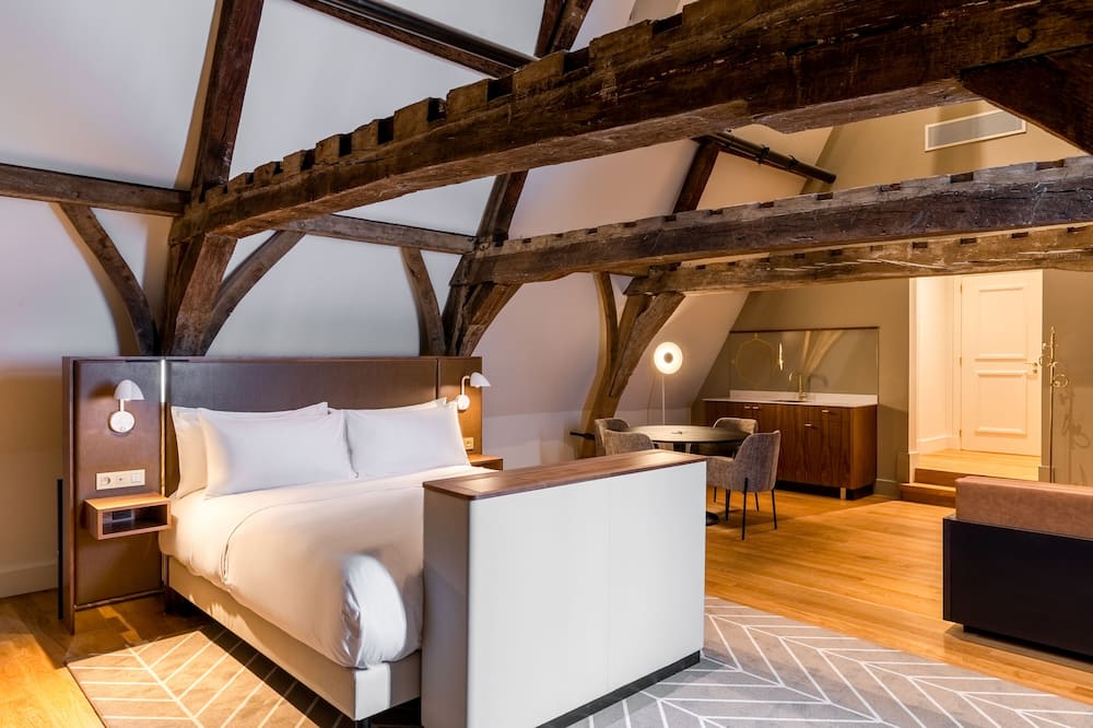 サファイア ハウス アントワープ オートグラフ コレクション 写真