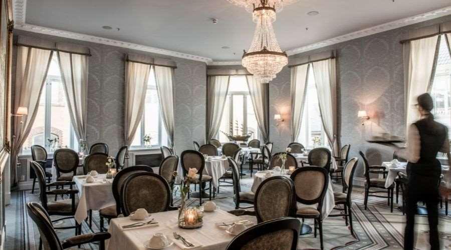 ホテル ビクトリア 写真