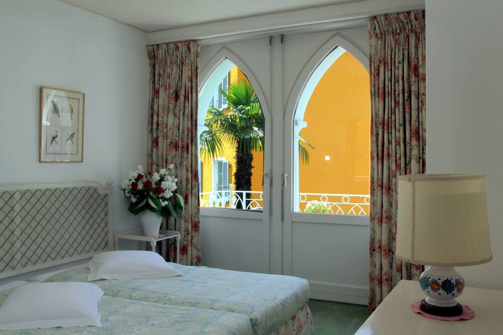 ピッコロ ホテル 写真