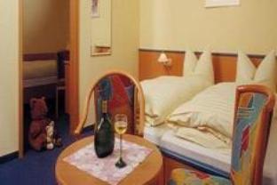 B＆S ホテル アム バッハハウス 写真