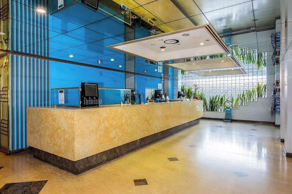 クオリティ ホテル アンバサダー パース 写真