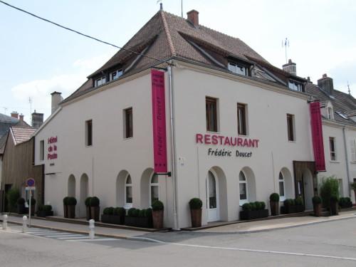 Hôtel de la Poste - CHC 写真