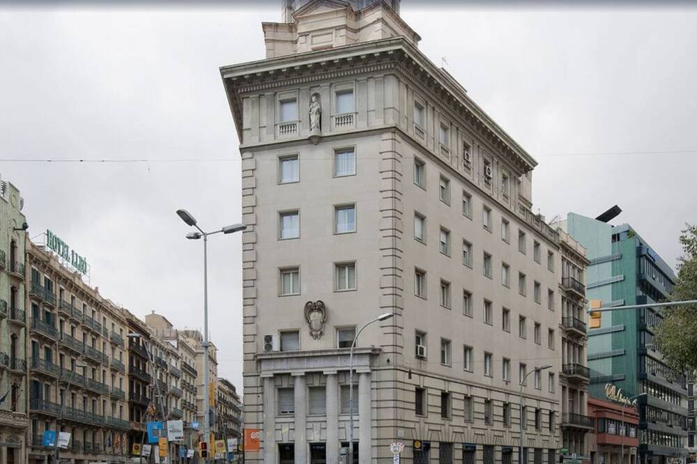 アミスター アパートメンツ 写真