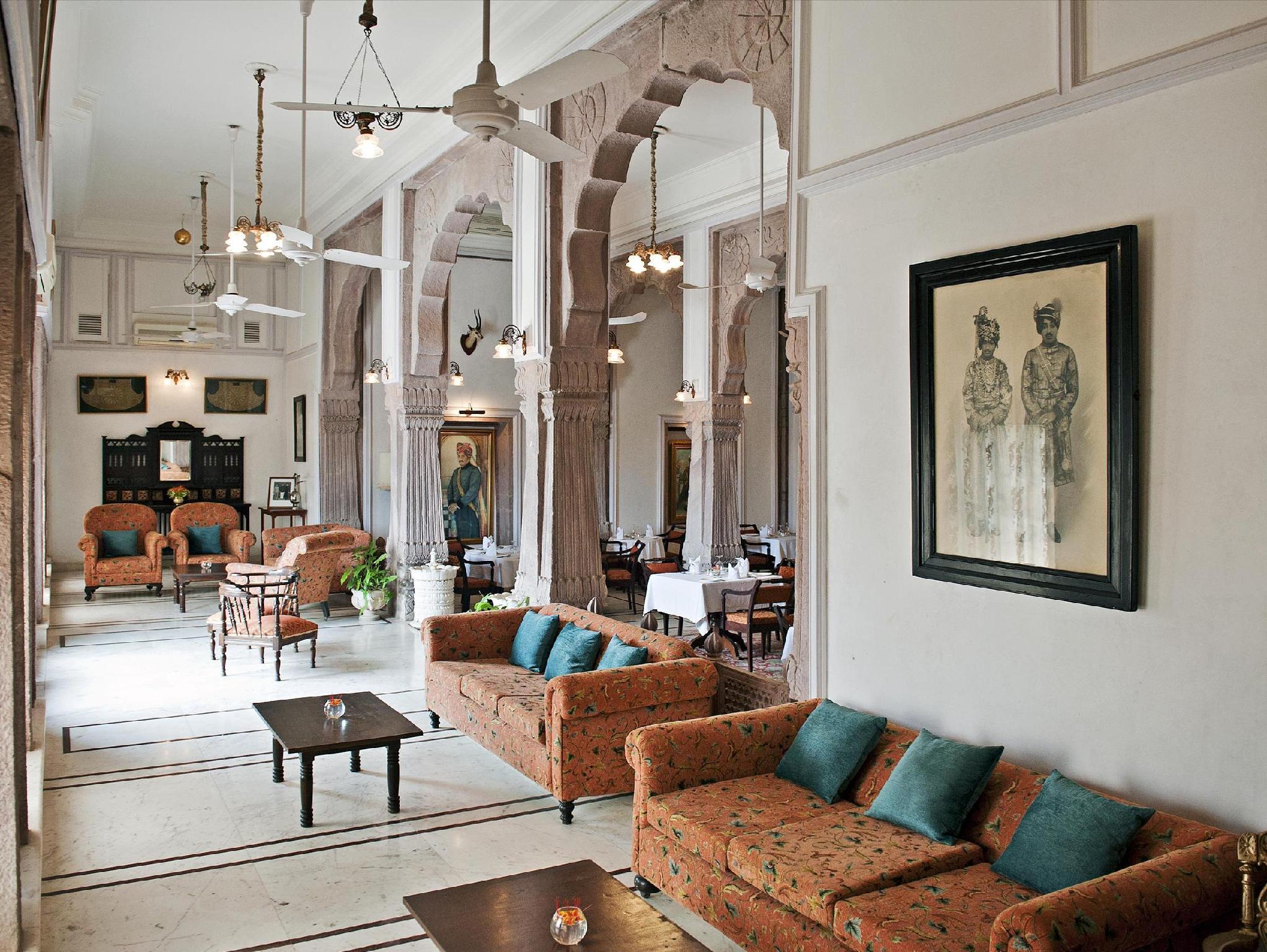 ウェルカムヘリテージ バルサマンド レイク パレス 写真