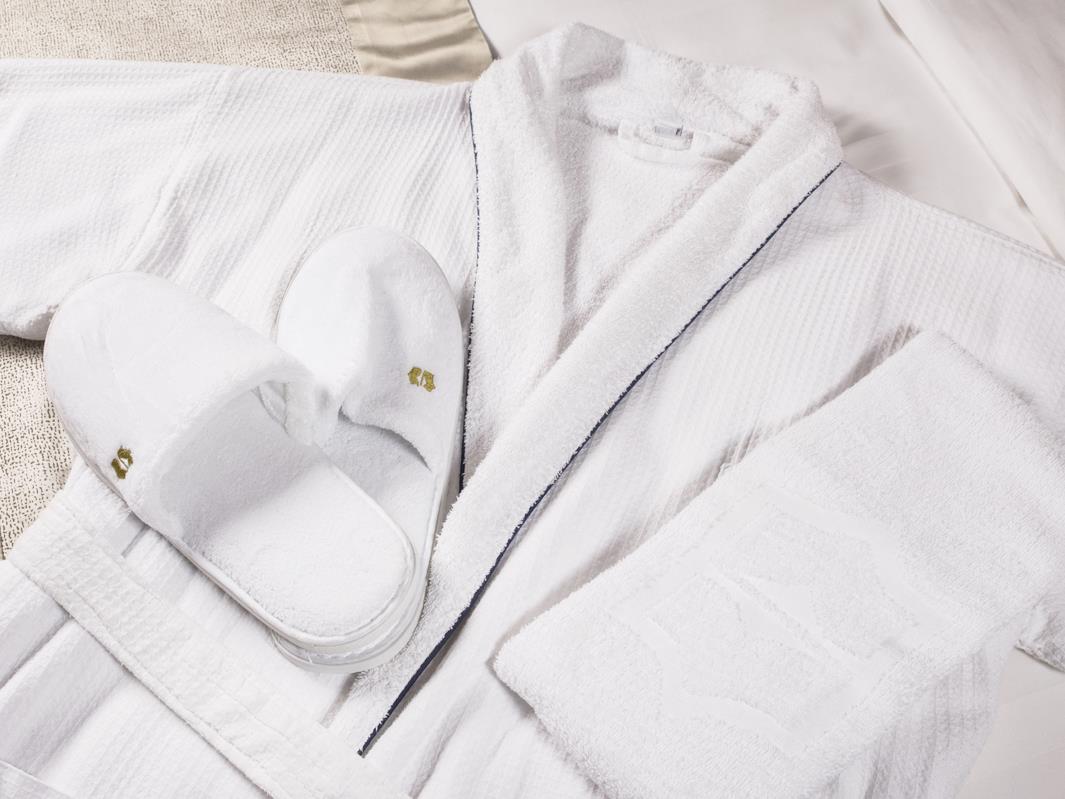 エドサ シャングリラ マニラ 写真