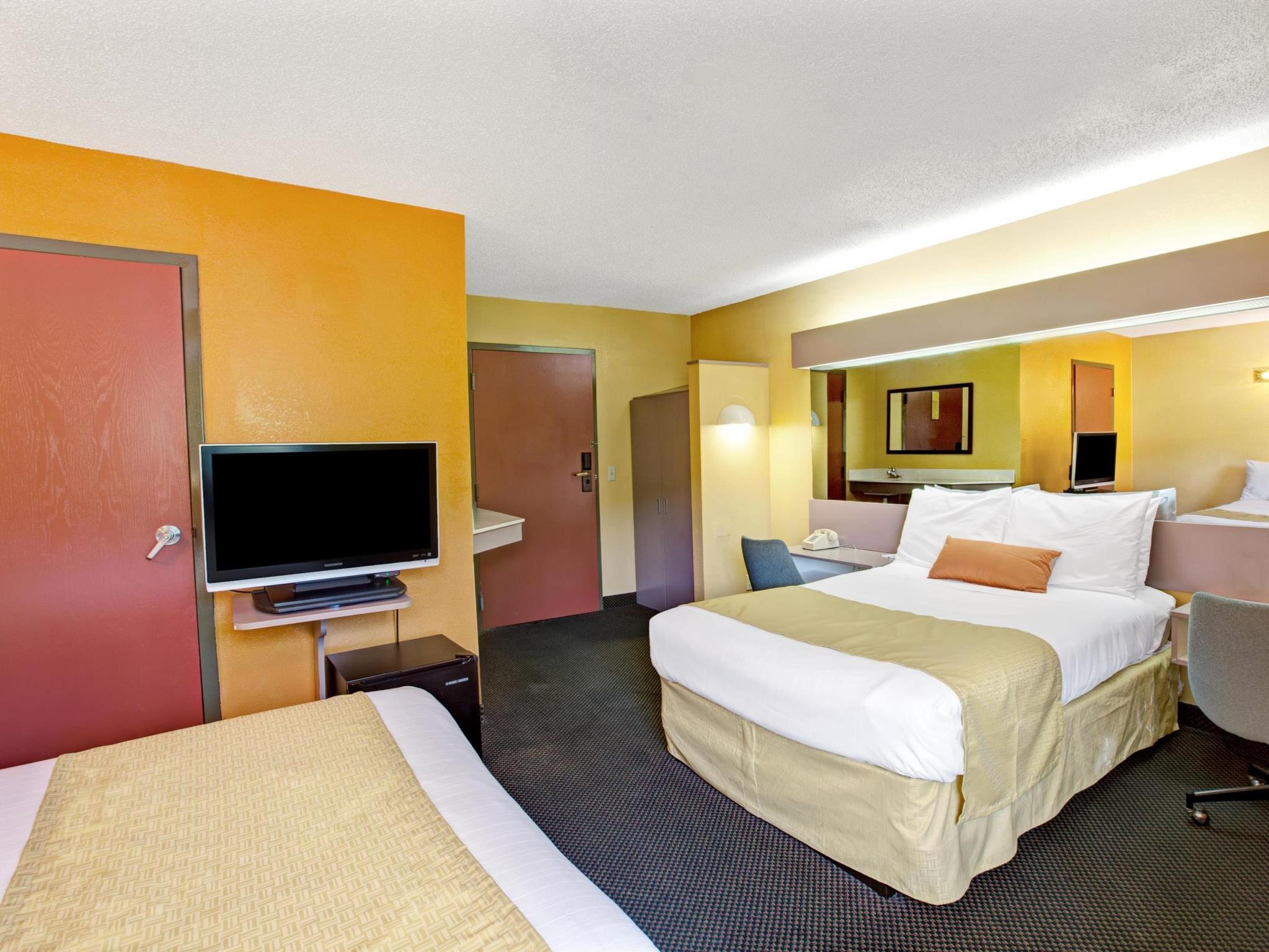 マイクロテル イン & スイーツ バイ ウィンダム ガットリンバーグ 写真