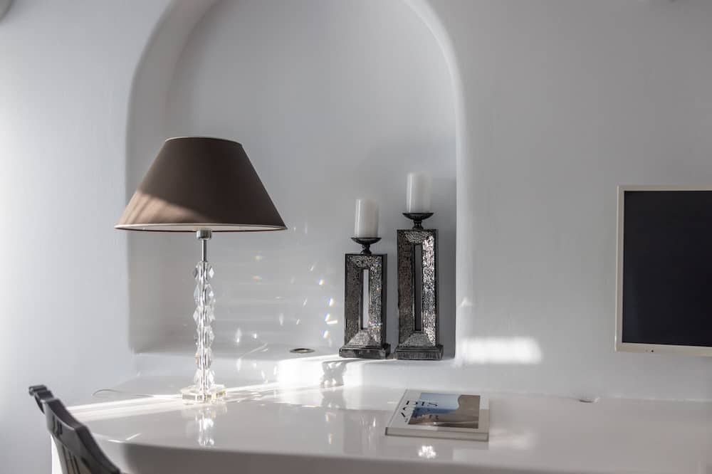 アバブ ブルー スイーツ 写真