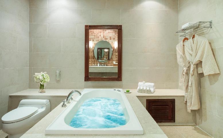 サンライズ ニャチャン ビーチ ホテル & スパ 写真