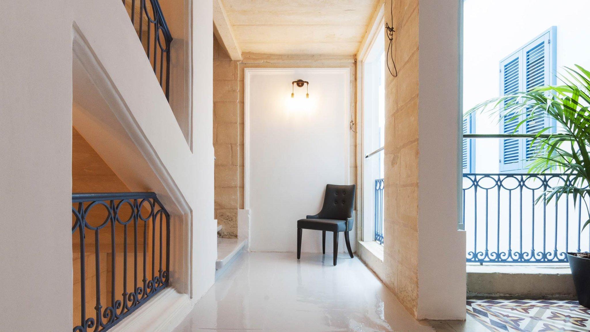 Aクス ザ セント ジョン 写真