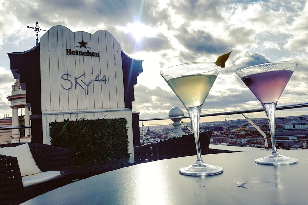 オスタル ホセフィナ 写真