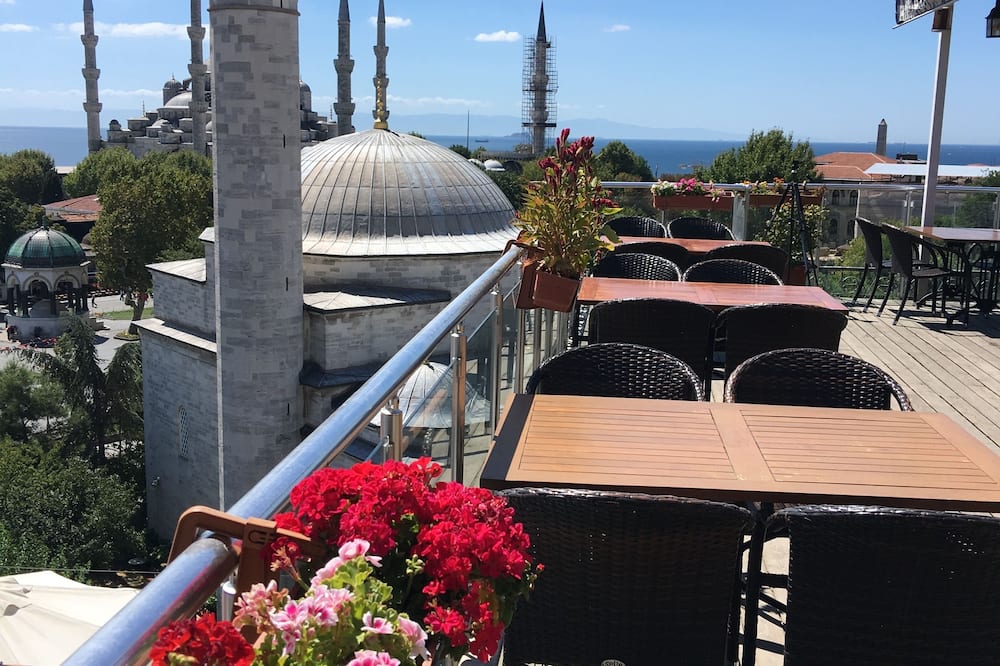 ラピス イン ホテル & スパ 写真