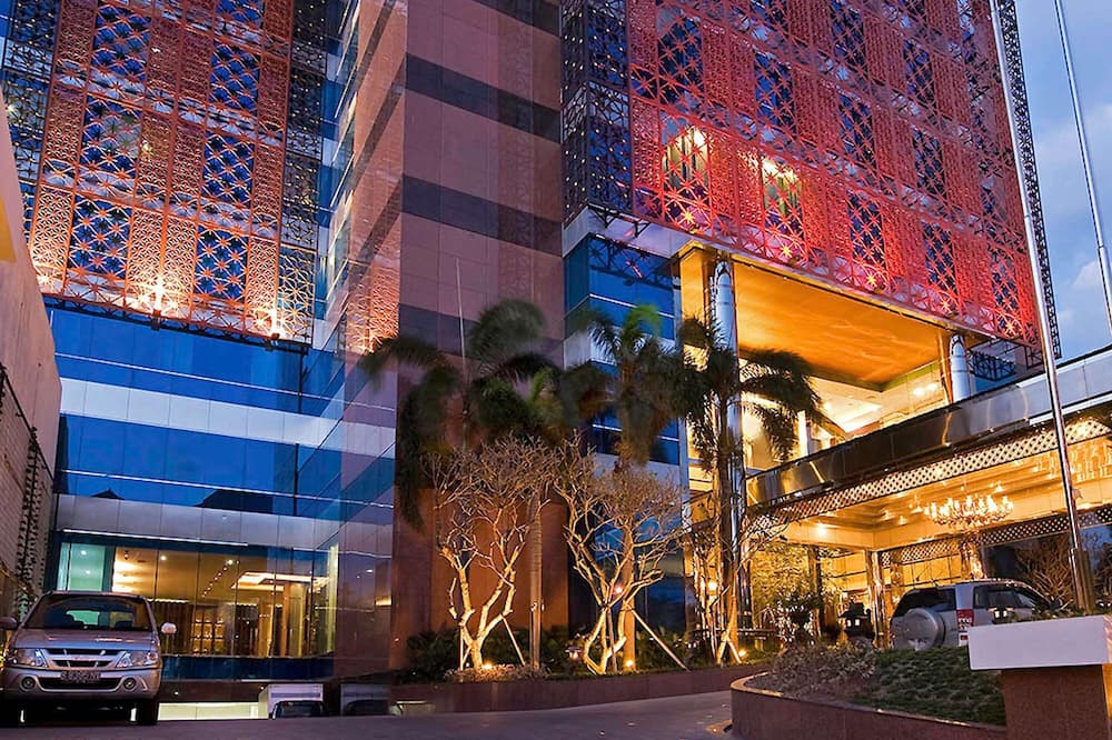 ザ ロイヤル スラカルタ ヘリテージ - ハンドリトゥン コレクション 写真