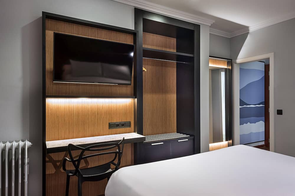 イビス スタイルズ フィゲレス ロンダ 写真