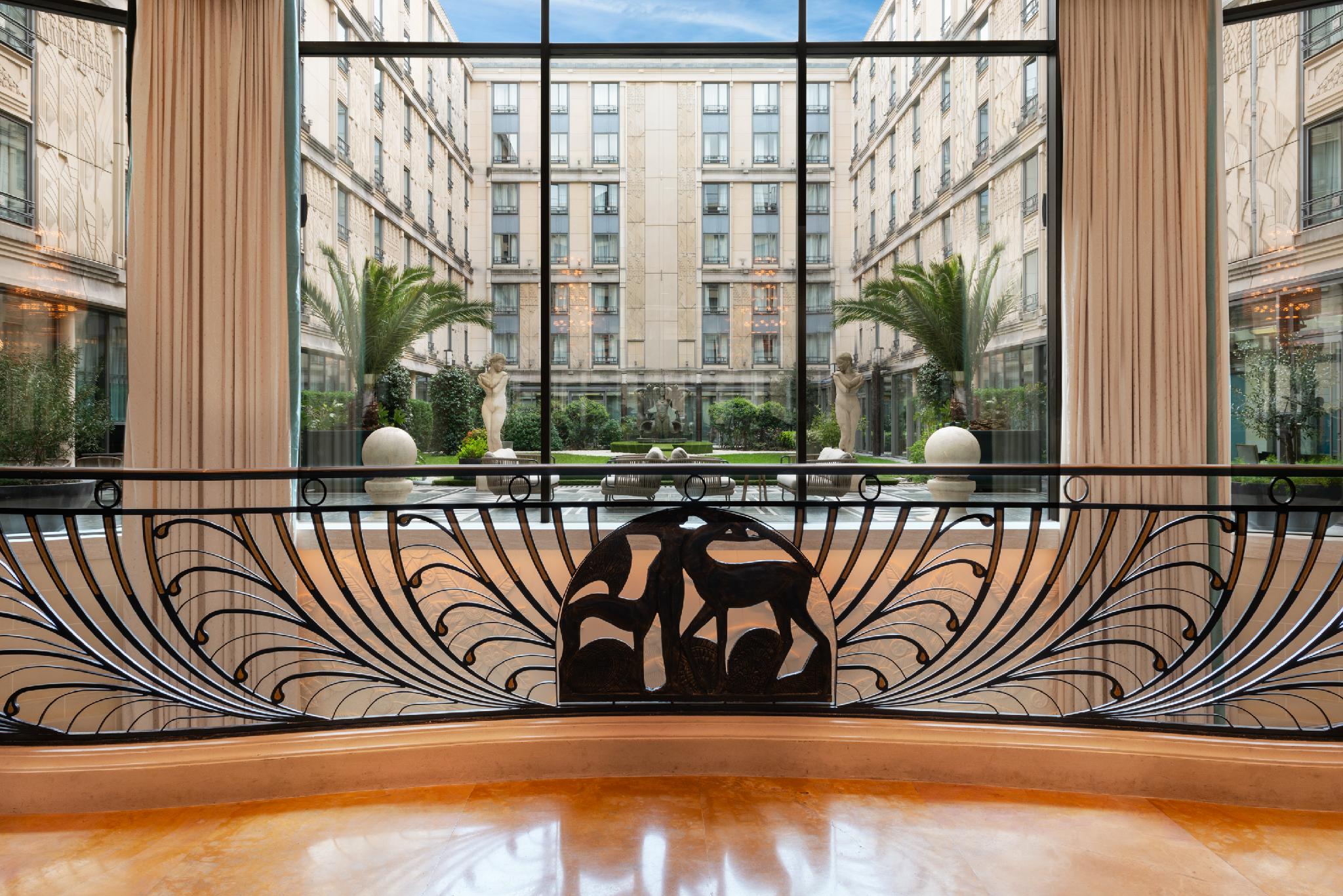 ホテル デュ コレクショヌール パリ 写真