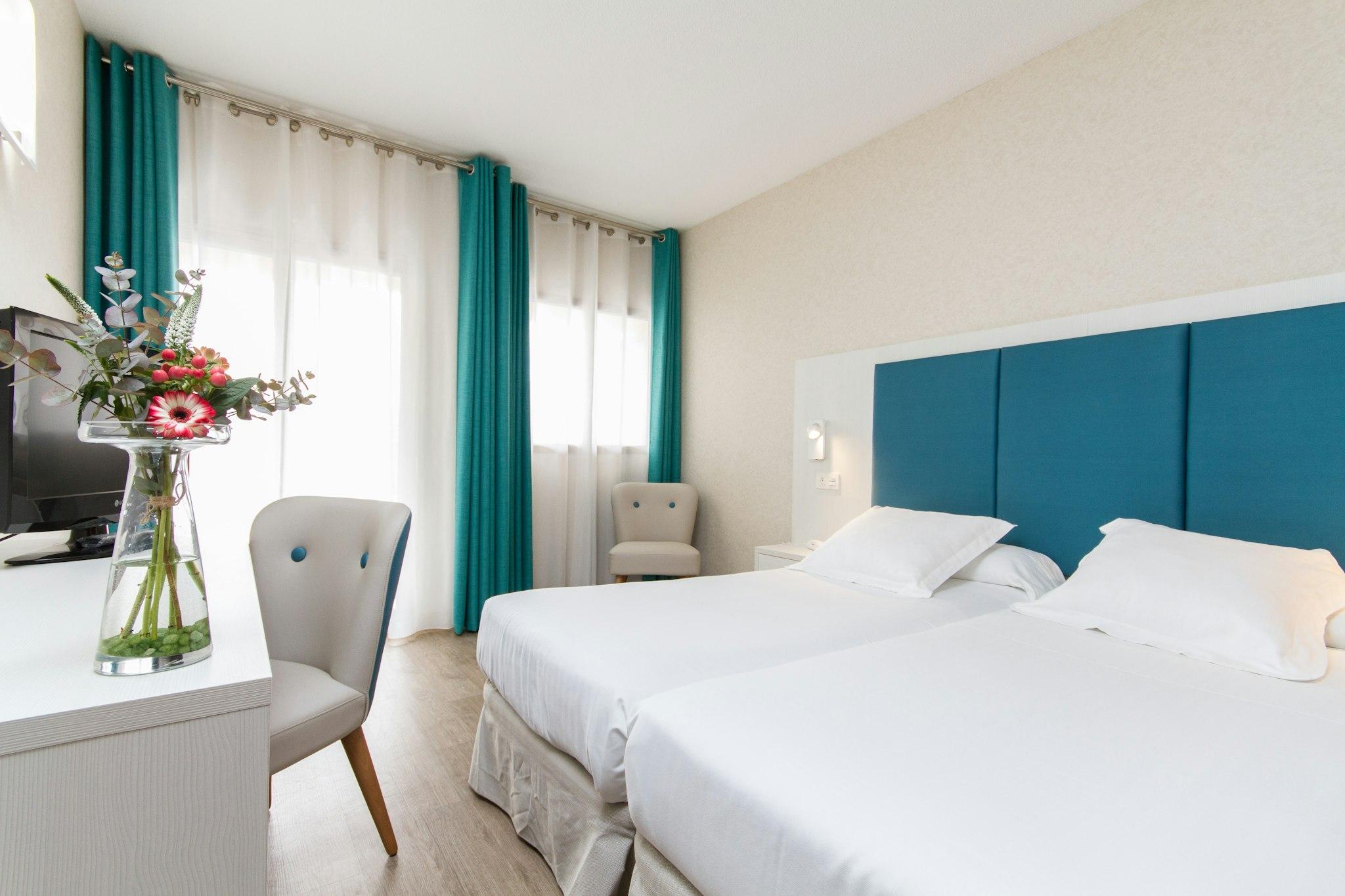 Hotel Castilla Alicante 写真