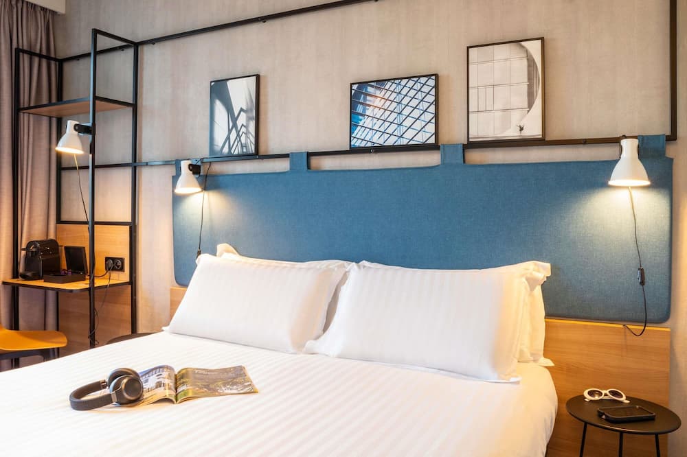 イビス パリ CDG エアポート 写真