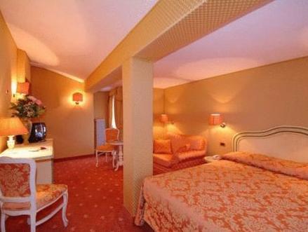 アンバサダー トレ ローゼ ホテル 写真