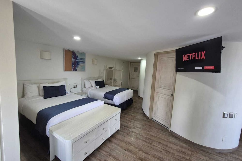 ホテル センチュリー レフォルマ 写真