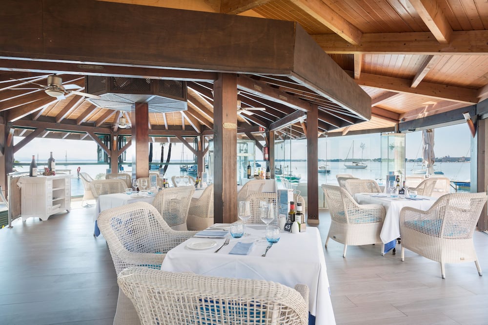Botel Alcudiamar 写真