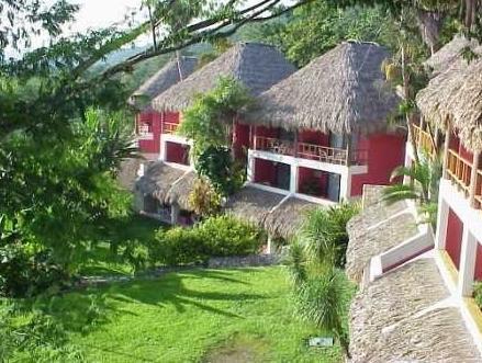 ホテル カミーノ レアル ティカル 写真