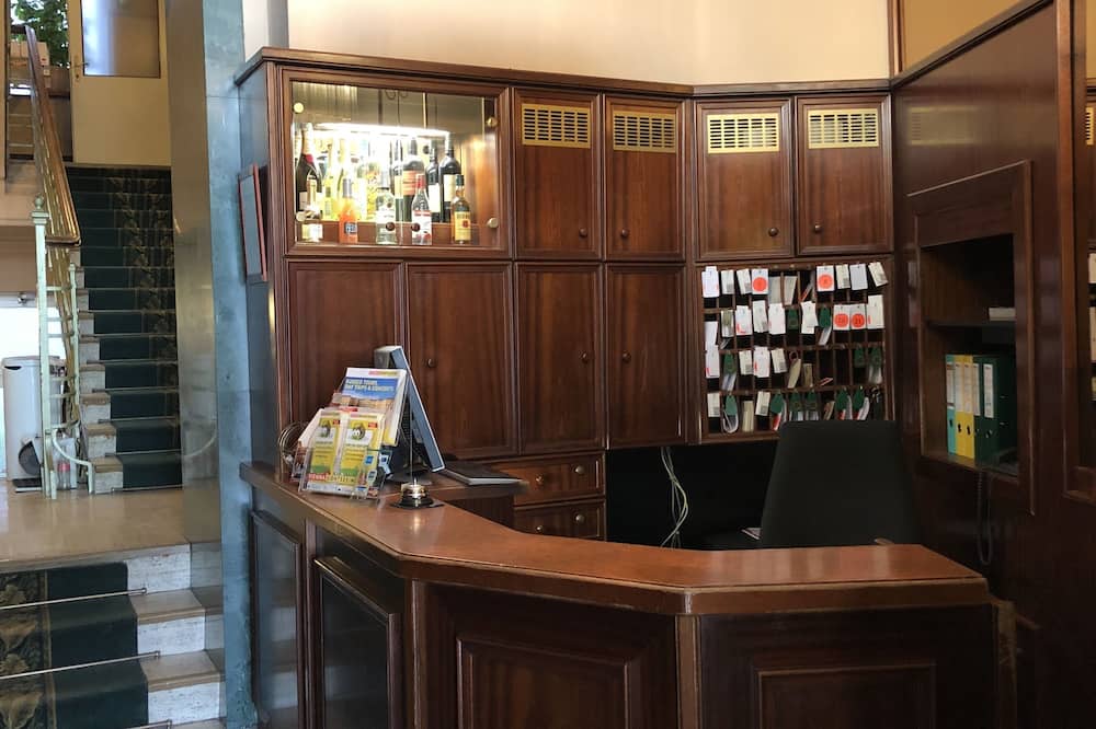 ホテル ゴールデネ スピネ 写真