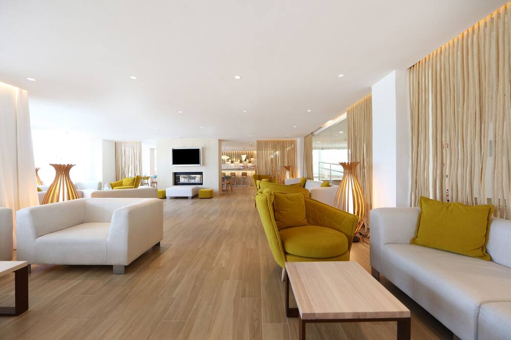 イベロスター プラヤ デ ムロ 写真