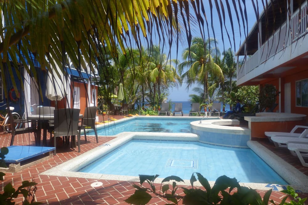 ホテル サンセット 写真