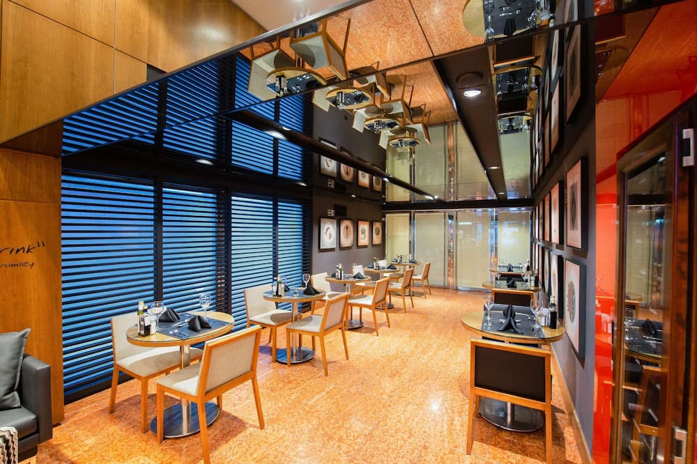 メルキュール クリティバ バテル ホテル 写真